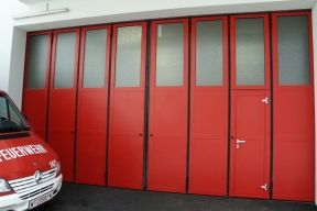 Industrietore Schiebefalttore Aluminium Feuerwehr